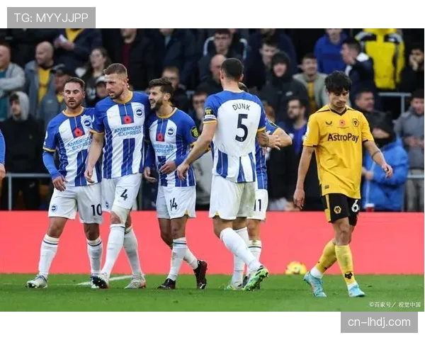 老将卡索拉远射中柱 奥维耶多错失绝佳机会